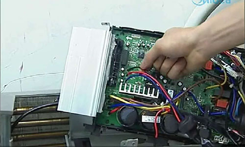 上城美的空调电话是多少